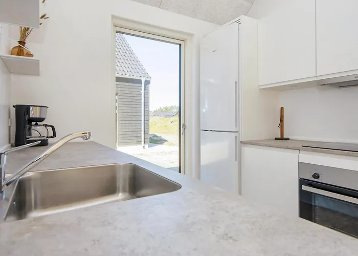 別荘 4 Bedroom Beautiful In Romo *